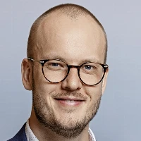 Dr. med. Jonas Laaser